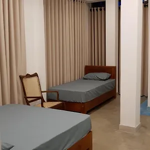 2* Pensión Fairview